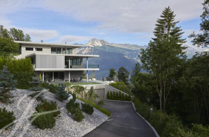 Luxury House Domaine MAJAC 4 levels served by a lift, 7 bedrooms in Crans-Montana - Swiss Alps