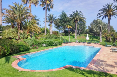 Castle Apartment Château Borelli landscaped park with swimming pool, 4 bedrooms in Saint Tropez